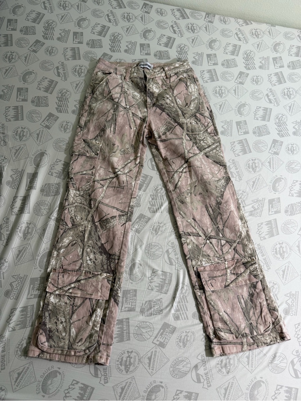 Y2K Disclosure Pink Camo Cargo Wide Leg Jeans Women’s Sz 7